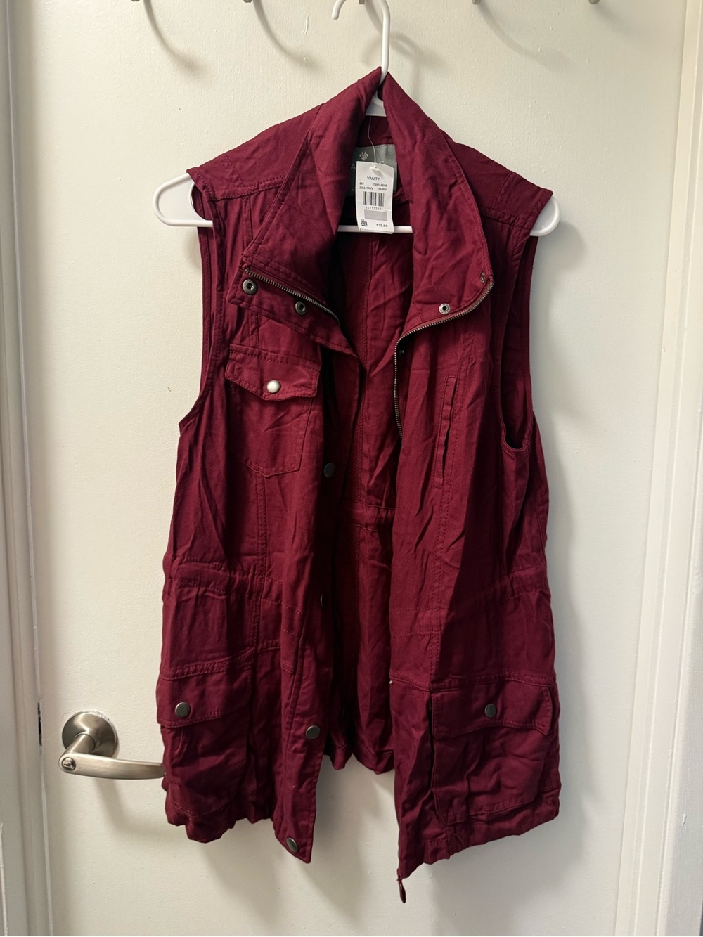 Vanity Sleeveless Utility Vest in Burgundy